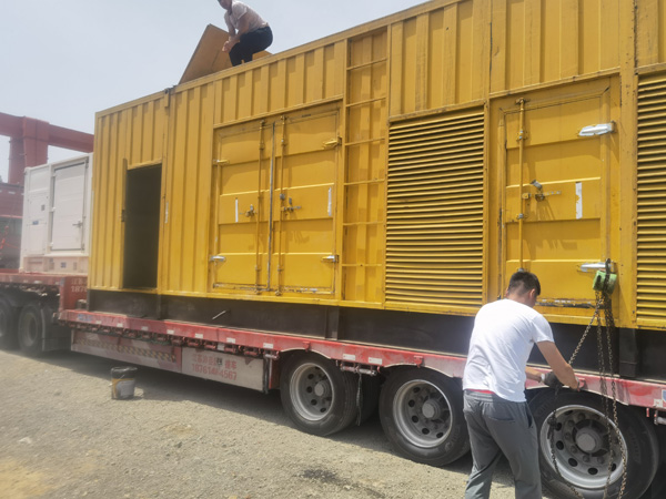 关岭除了负载情况和发动机维护，还有哪些因素会影响 200kw 柴油发电机的油耗？