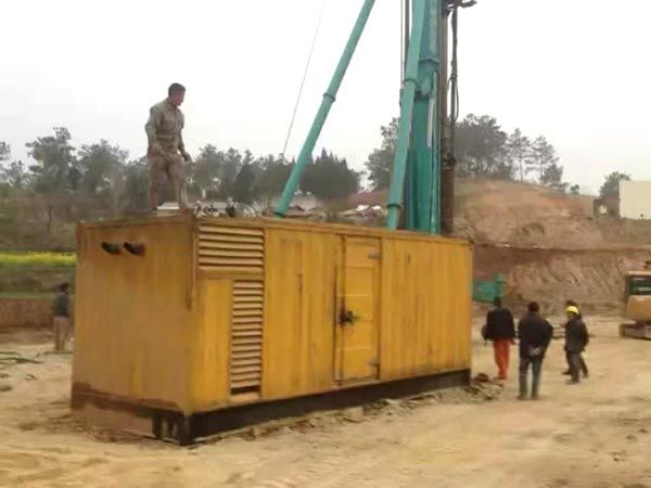 关岭如何判断水冷式机油散热器密封件是否需要更换？