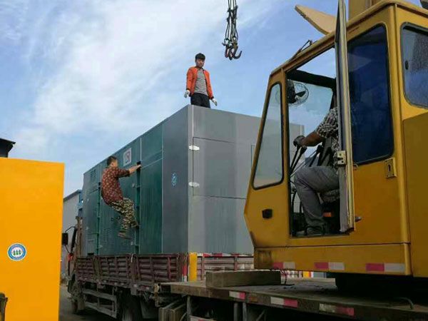 关岭更换水冷式机油散热器密封件的操作流程是怎样的？